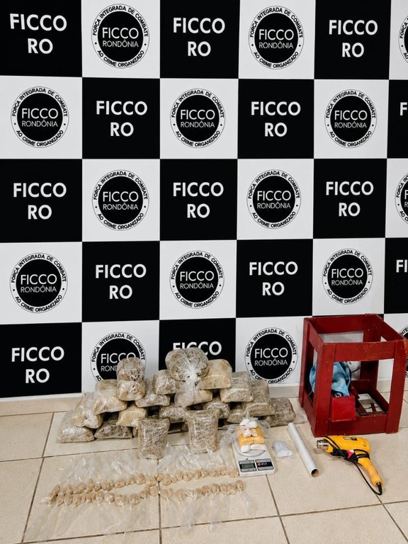Força Integrada prendeu quatro e apreendeu 22,7 kg de drogas em Porto Velho Força Integrada prendeu quatro e apreendeu 22,7 kg de drogas em Porto Velho