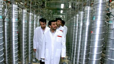 Irã revela como Ahmadinejad se torna ativo do Mossad enquanto regime se intensifica