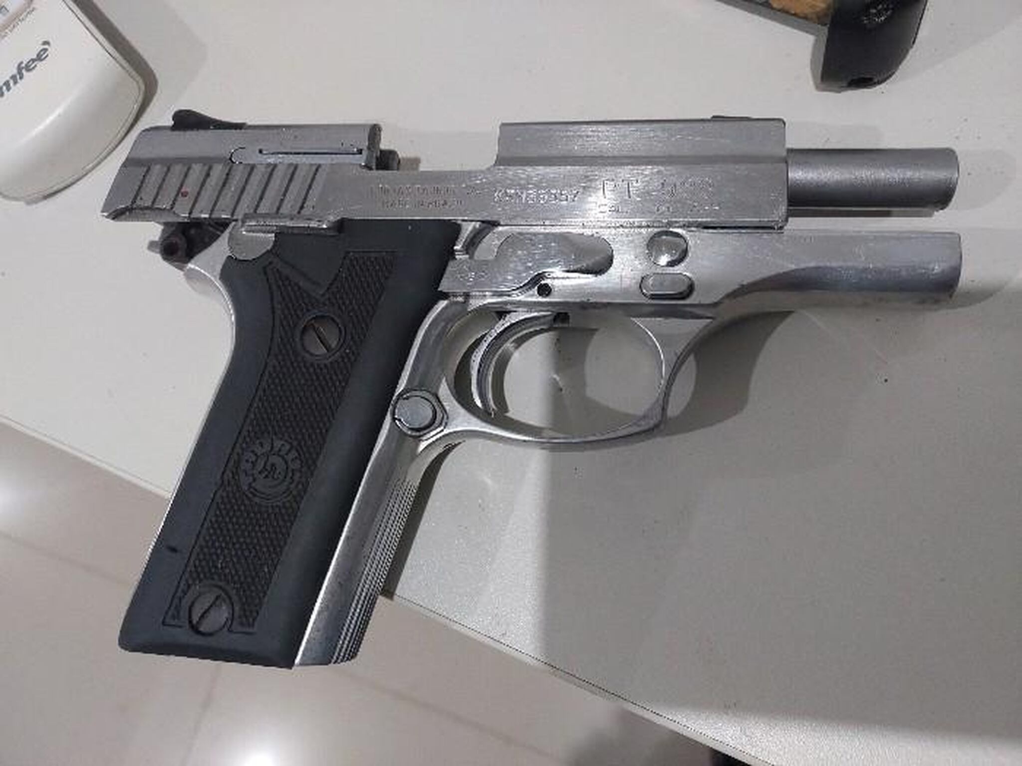 Homem é preso por porte ilegal de arma de fogo durante abordagem na BR-429