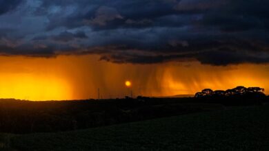 Massa de ar frio muda clima no Paraná e Inmet alerta para tempestades nesta quarta-feira Massa de ar frio muda clima no Paraná e Inmet alerta para tempestades nesta quarta-feira