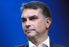 Flávio Bolsonaro aceita regras eleitorais e promete endurecer penas para crimes patrimoniais Flávio Bolsonaro aceita regras eleitorais e promete endurecer penas para crimes patrimoniais