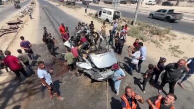 Ataques aéreos israelenses matam 15 palestinos em meio a negociações por cessar-fogo Ataques aéreos israelenses matam 15 palestinos em meio a negociações por cessar-fogo