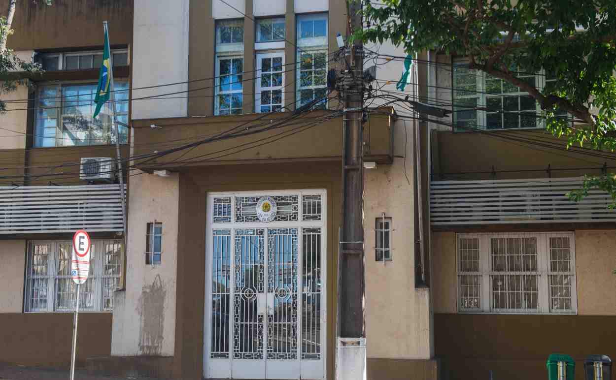 Foz do Iguaçu divulga resultado de concurso com salários de até R$ 21 mil para 30 vagas
