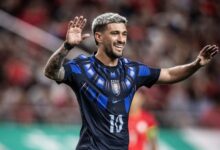 Arrascaeta brilha em amistoso, mas preocupa Uruguai ao sair machucado em goleada