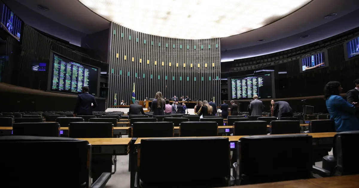 São Paulo revela 1.131 candidatos a deputado federal para as eleições 2026