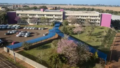 Universidade oferece vaga de professor com salário de até R$ 13 mil em Foz do Iguaçu Universidade oferece vaga de professor com salário de até R$ 13 mil em Foz do Iguaçu