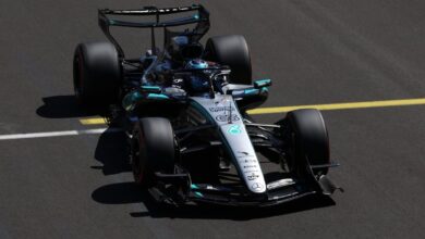 George Russell lidera treino livre do GP do Azerbaijão enquanto problemas afetam pilotos