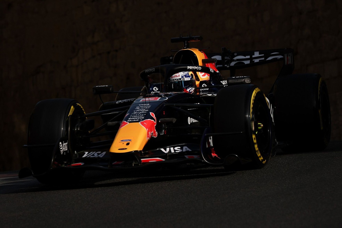 Verstappen surpreende e domina terceiro treino livre da F1 em Baku com Mercedes