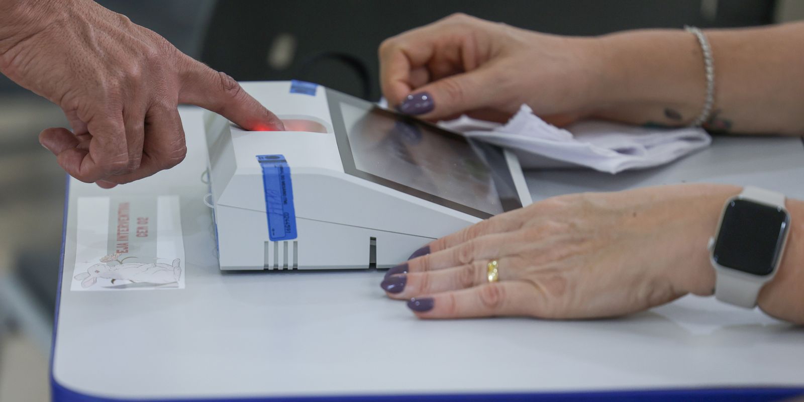 Supremo prorroga votação até as 19h devido a falhas no transporte coletivo Supremo prorroga votação até as 19h devido a falhas no transporte coletivo