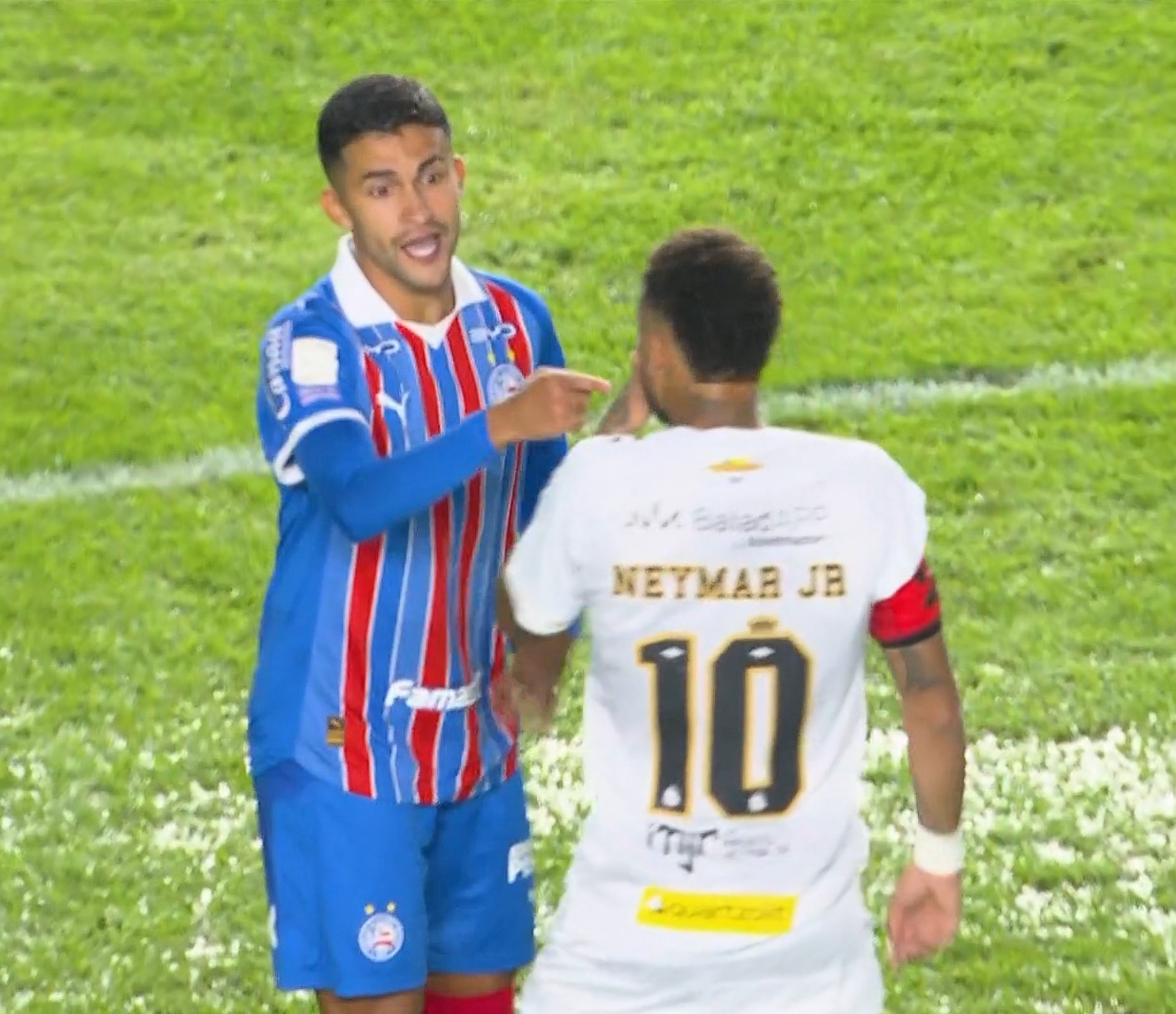 Atacante do Santos se desculpa e analisa expulsão em jogo decisivo