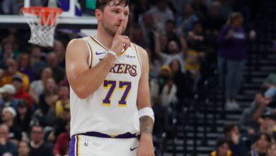 Luka Doncic brilha com 52 pontos e garante vitória dos Lakers na era pós-LeBron