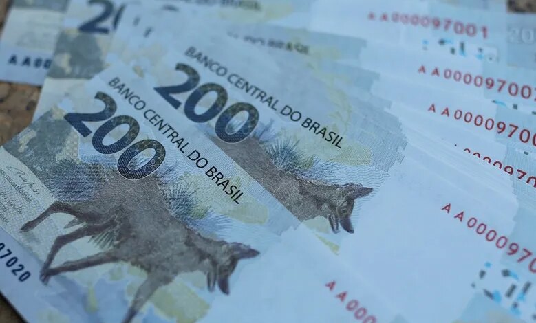 Juros futuros disparam até 182 pontos-base após reeleição de Lula, atinge 14,460% Juros futuros disparam até 182 pontos-base após reeleição de Lula, atinge 14,460%