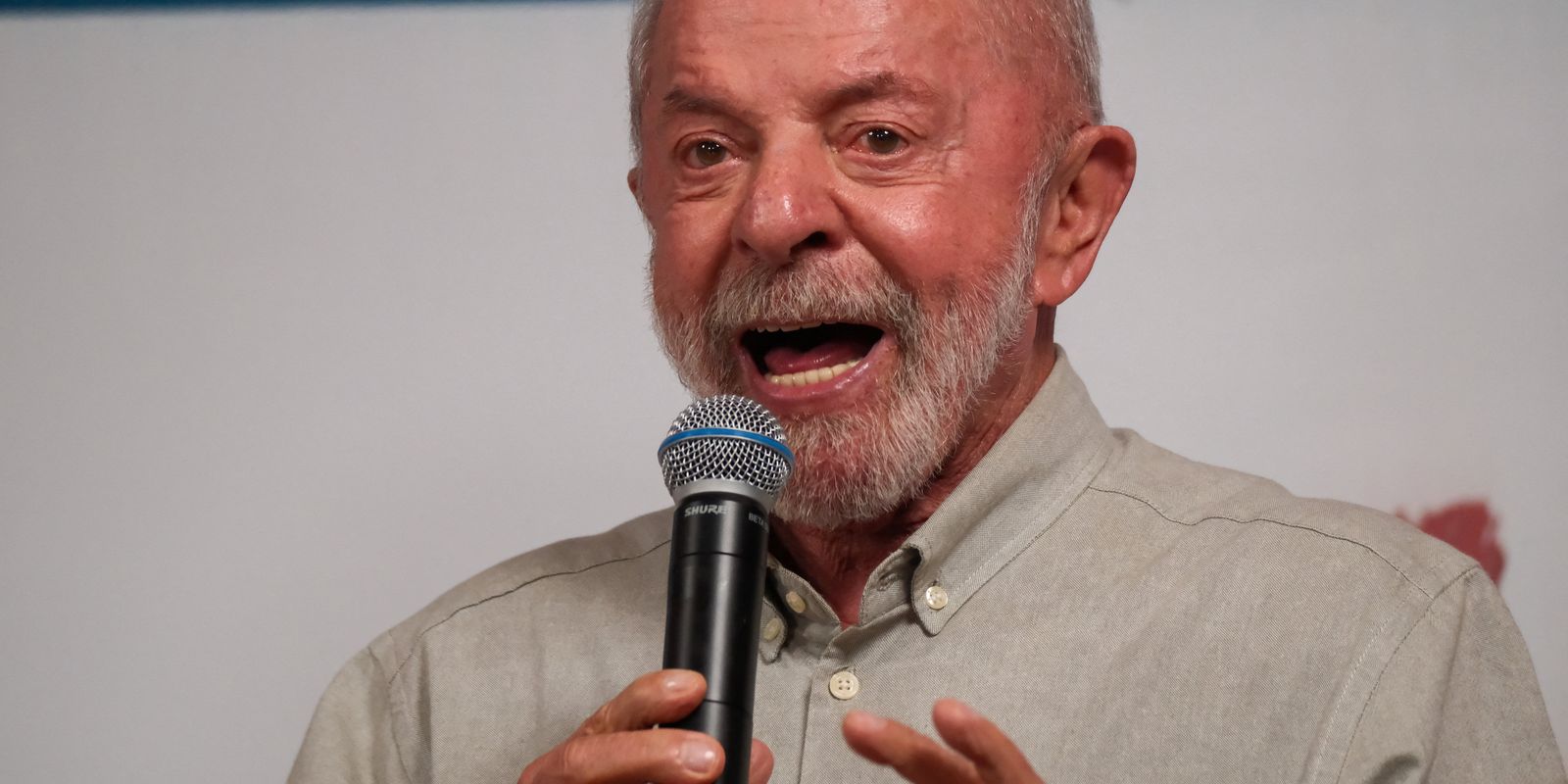 Lula aceita condições de Flávio Bolsonaro para quebra de sigilo antes do segundo turno Lula aceita condições de Flávio Bolsonaro para quebra de sigilo antes do segundo turno
