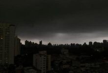 São Paulo enfrenta alerta de alagamentos enquanto chuva intensa atinge a cidade