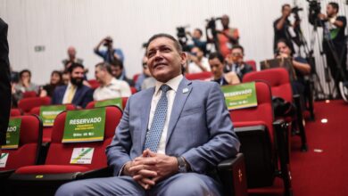 Desembargador Newton Ramos e banqueiro Vorcaro trocam mensagens sobre jantares e negócios do Master