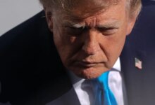 Trump revoga 300 mil vistos e acelera ofensiva contra imigração nos EUA