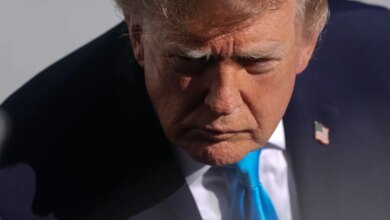 Trump revoga 300 mil vistos e acelera ofensiva contra imigração nos EUA