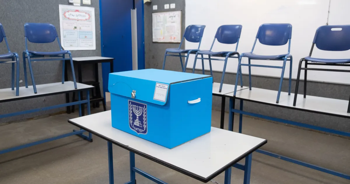 Israel vota em eleições gerais e Netanyahu enfrenta seus maiores desafios políticos
