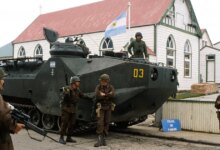 Argentina impõe sigilo em compra de armamentos à medida que tensões com Reino Unido aumentam