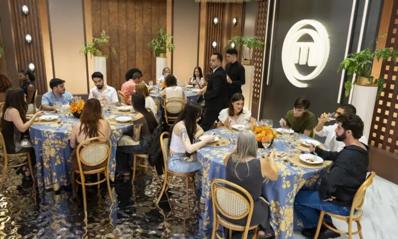 Chef Olivier da Costa avalia pratos no MasterChef Profissionais nesta terça-feira