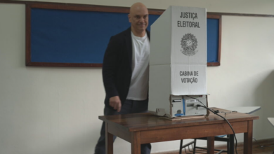Alexandre de Moraes vota no 2º turno das eleições de 2026 e elogia sistema eleitoral brasileiro Alexandre de Moraes vota no 2º turno das eleições de 2026 e elogia sistema eleitoral brasileiro