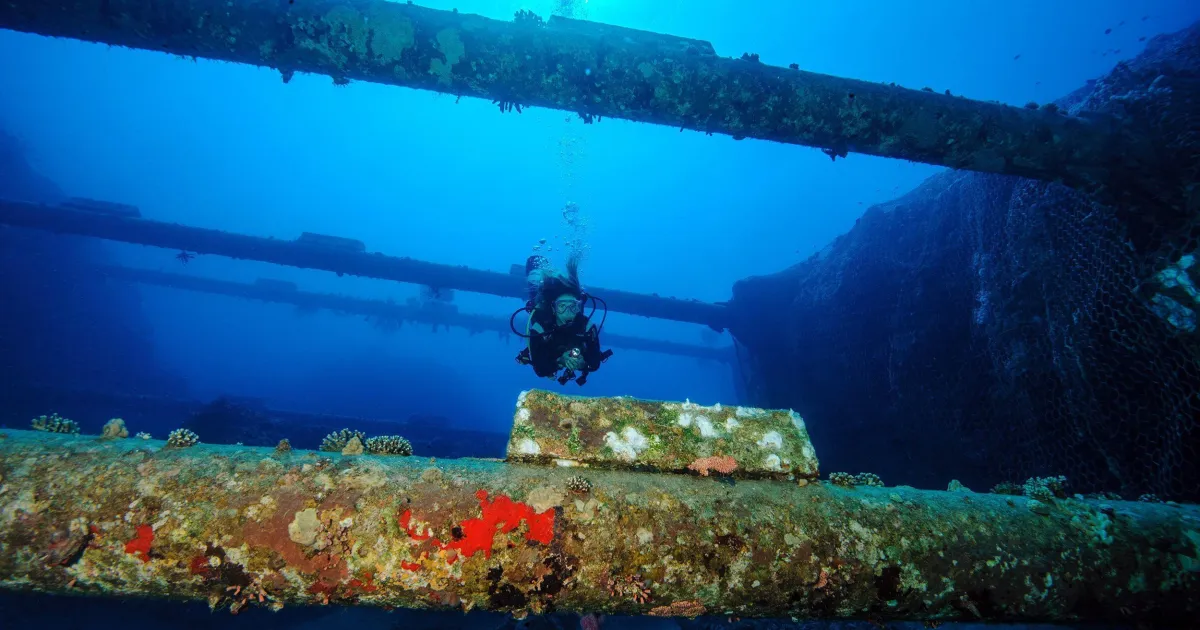Irã planeja atacar cabos submarinos e alvos nos EUA em resposta a novas agressões