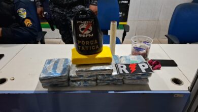 Polícia Militar de Rondônia apreende drogas e prensa hidráulica em operação noturna