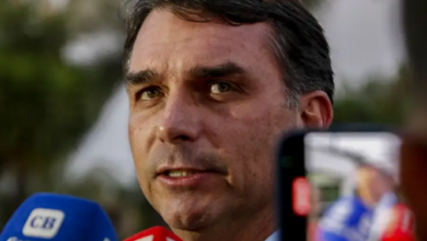 Flávio Bolsonaro intensifica mobilização em São Paulo para garantir apoio eleitoral