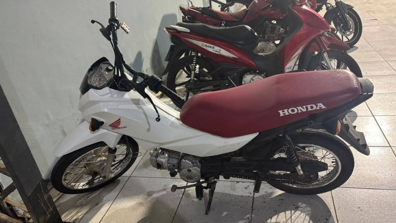 Polícia Militar recupera veículo, apreende adolescente e prende homem em Porto Velho