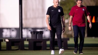 Julio Cesar assume novas responsabilidades no Corinthians após saída de Marcelo Paz