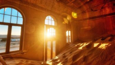 Kolmanskop: Descubra a cidade do deserto que trocava diamantes por champanhe Kolmanskop: Descubra a cidade do deserto que trocava diamantes por champanhe