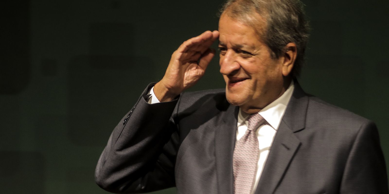 Valdemar Costa Neto reconhece vitória de Lula e questiona gastos públicos eleitorais