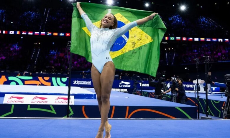 Rebeca Andrade conquista tricampeonato no salto e brilha no Mundial de Ginástica